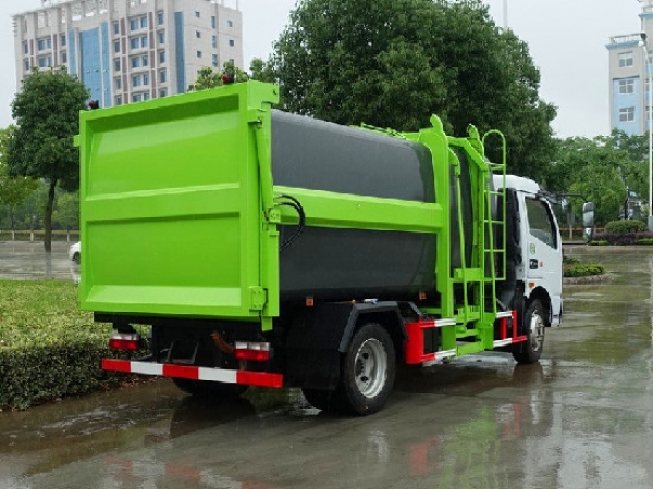 東風多利卡國六8方側裝壓縮垃圾車