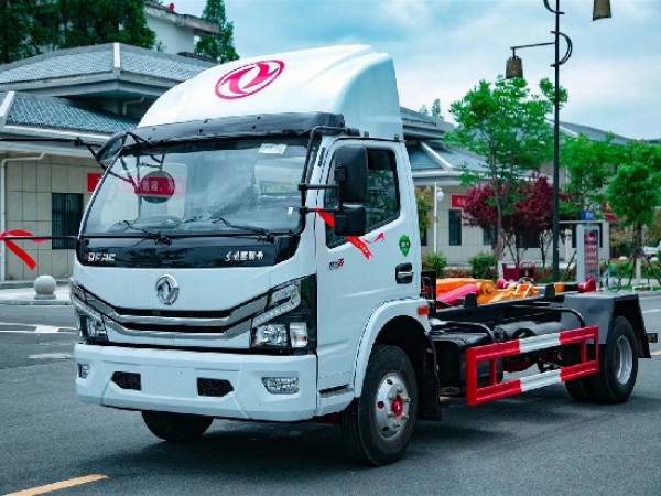國六東風多利卡8方車廂可卸式（鉤臂）垃圾車