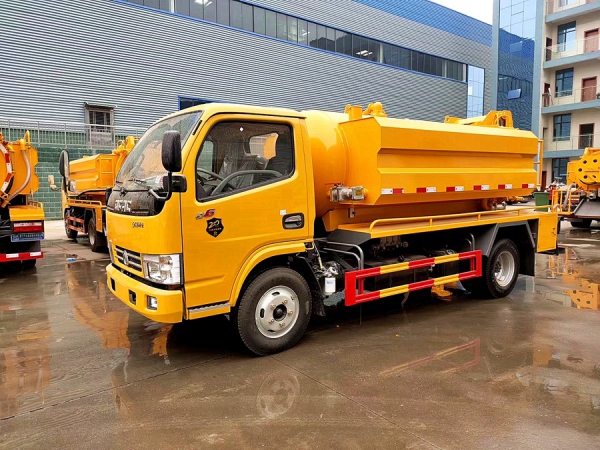 東風(fēng)D6多利卡2水4塵 6方清洗吸污車（國(guó)六）