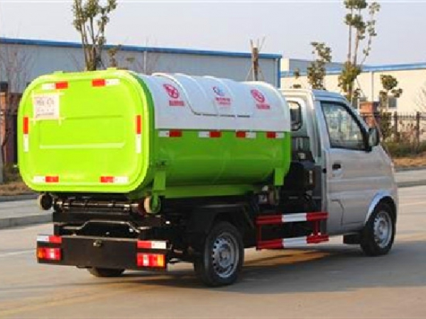 東風(fēng)小康國(guó)六3方車廂可卸（鉤臂）式垃圾車