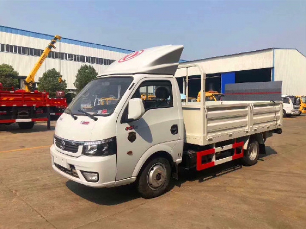 東風(fēng)途逸國六桶裝垃圾運(yùn)輸車