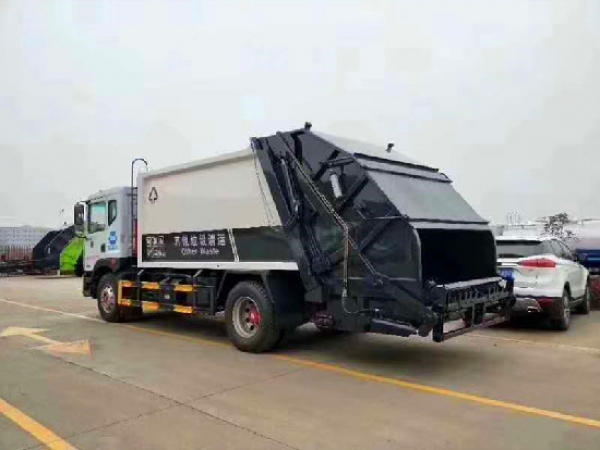 東風(fēng)多利卡D9國(guó)六10~14方壓縮式垃圾車(chē)