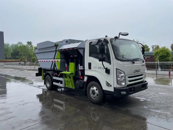 江鈴雙倉垃圾車，垃圾分類運輸車
